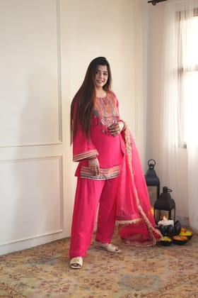 Maan Pink Salwar Suit Set-L