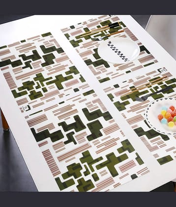 E-Retailer Set of 6 PVC Table Mats