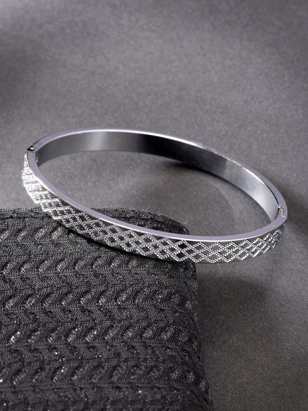 NVR Men Silver-Plated Stainless Steel Kada Bracelet-Silver / Male / Adults
