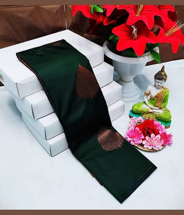 Vastukala Silk Woven Kanjeevaram Sarees With Unstitched Blouse Piece ( Green )