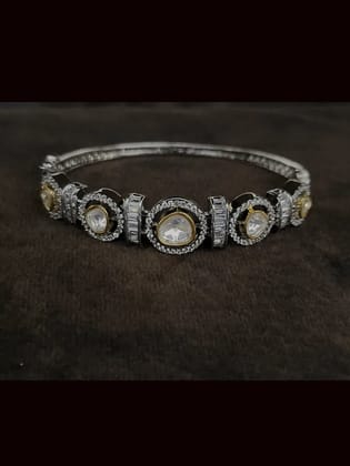 Openable oval uncut polki and AD studded bracelet(Fits to 2'4 and 2'6 size)-Silver gold
