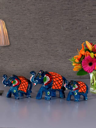 DreamKraft Paper Mache Elephant Showpiece (Set of 3, Blue)