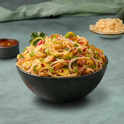 Chicken Chilli Garlic Noodles Bowl