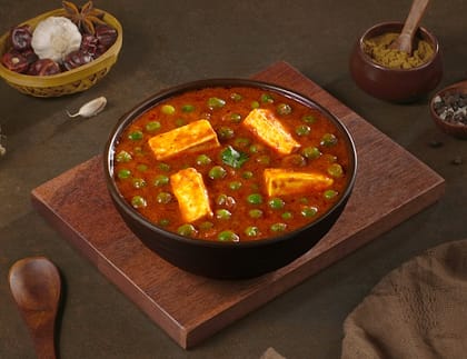 Matar Paneer
