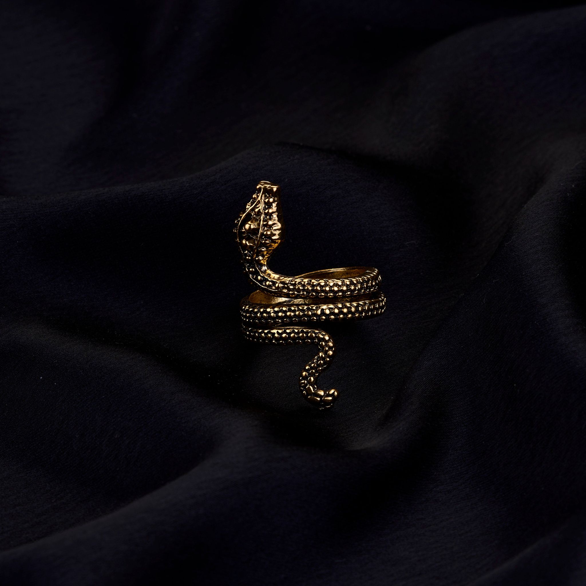 Naagvadhu Gold-Plated Ring-Golden / Gold Plated / Free Size
