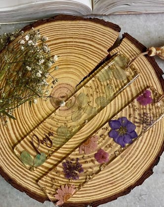 Resin Bookmark-Transparent Base with Mix Flowers