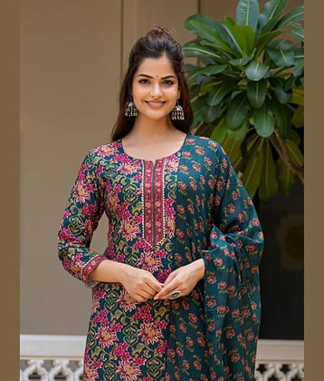 Vaamsi Women Rayon Printed Straight Kurti With Pants ( Green )