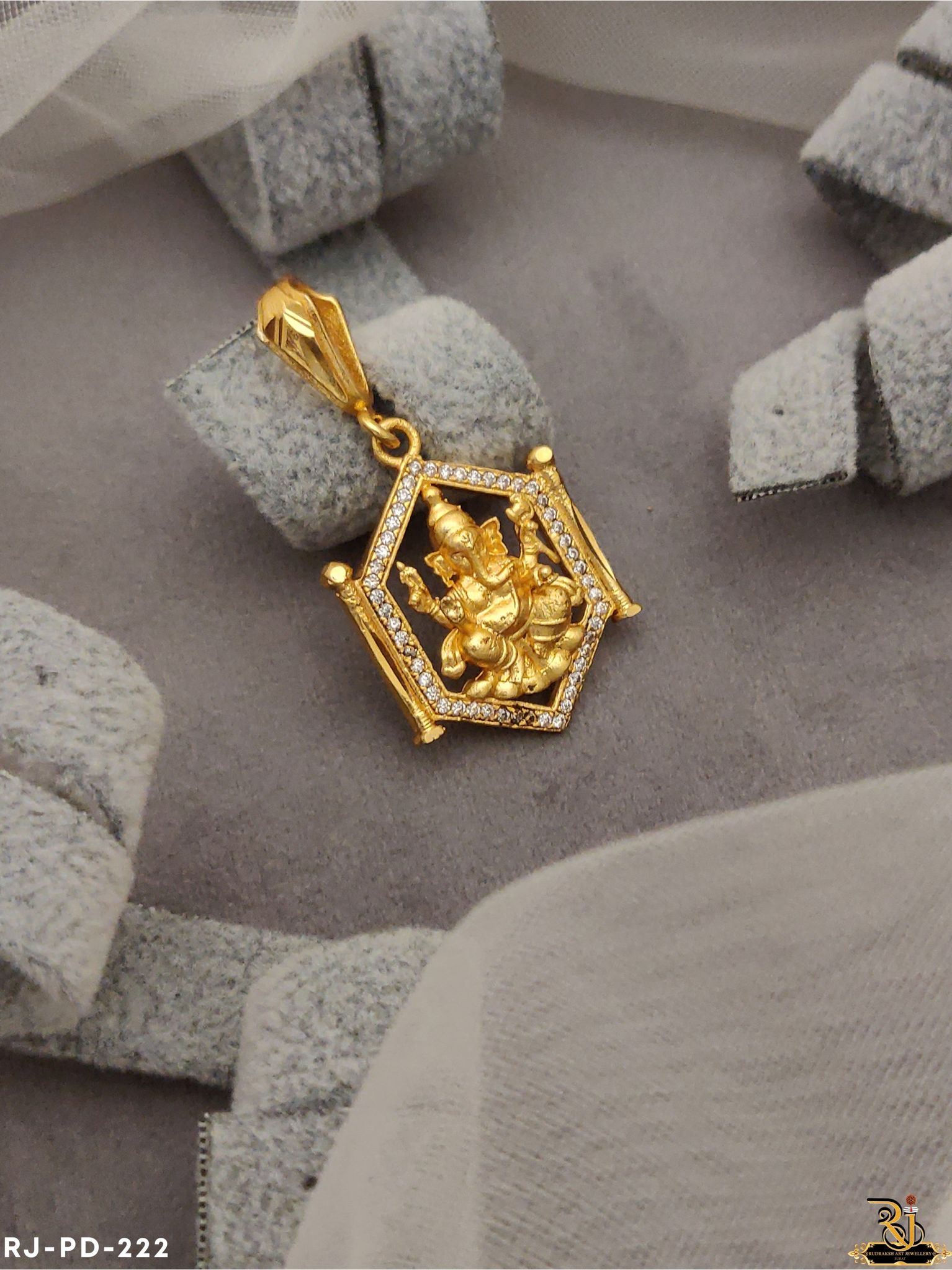 Claasical Dimond border ganpati Pendant PD-222