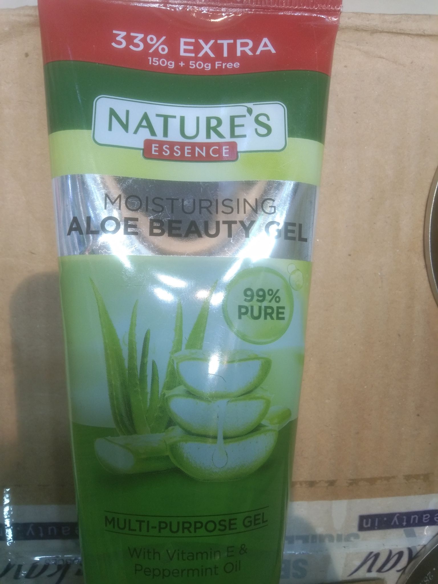 Nature's Essence Moisturising Aloe beauty cel Multi-purpose gel Peppermint oil 