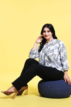 Blue & White Floral Printed Top-L / Blue