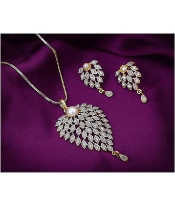 Sunhari Jewels - Golden Pendant set ( Pack of 1 )