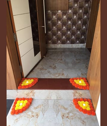 thrifkart Orange Paper Rangoli - Pack of 4