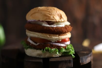 Veggie jumbo burger