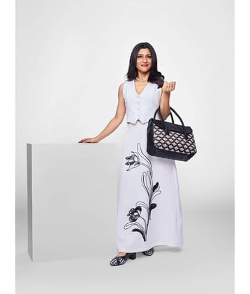 Zouk Sling Bag Jute Set of 1 ( Multicolor )