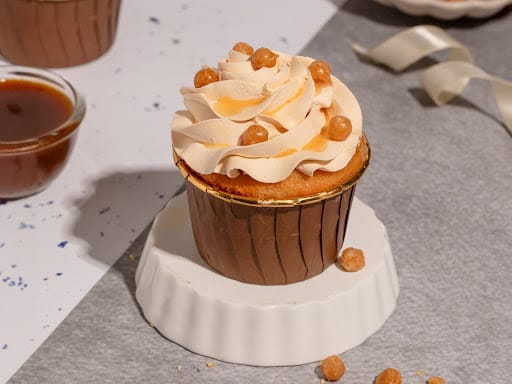 Crunchy Butterscotch Cupcake