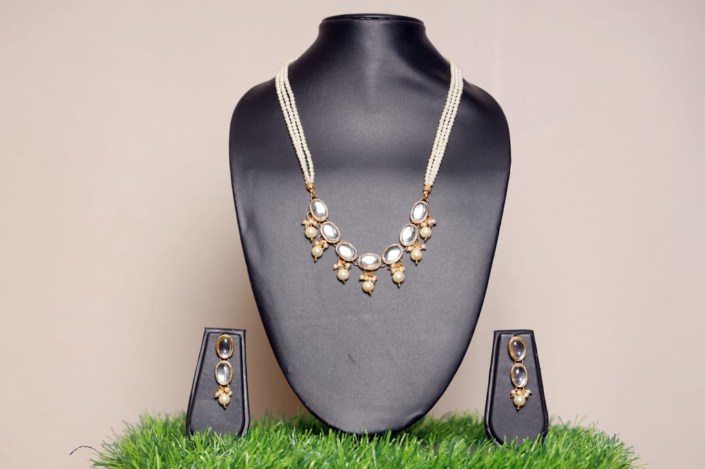 Pearl Crystal Jewellery Set with Earrings( 25*25cm)
