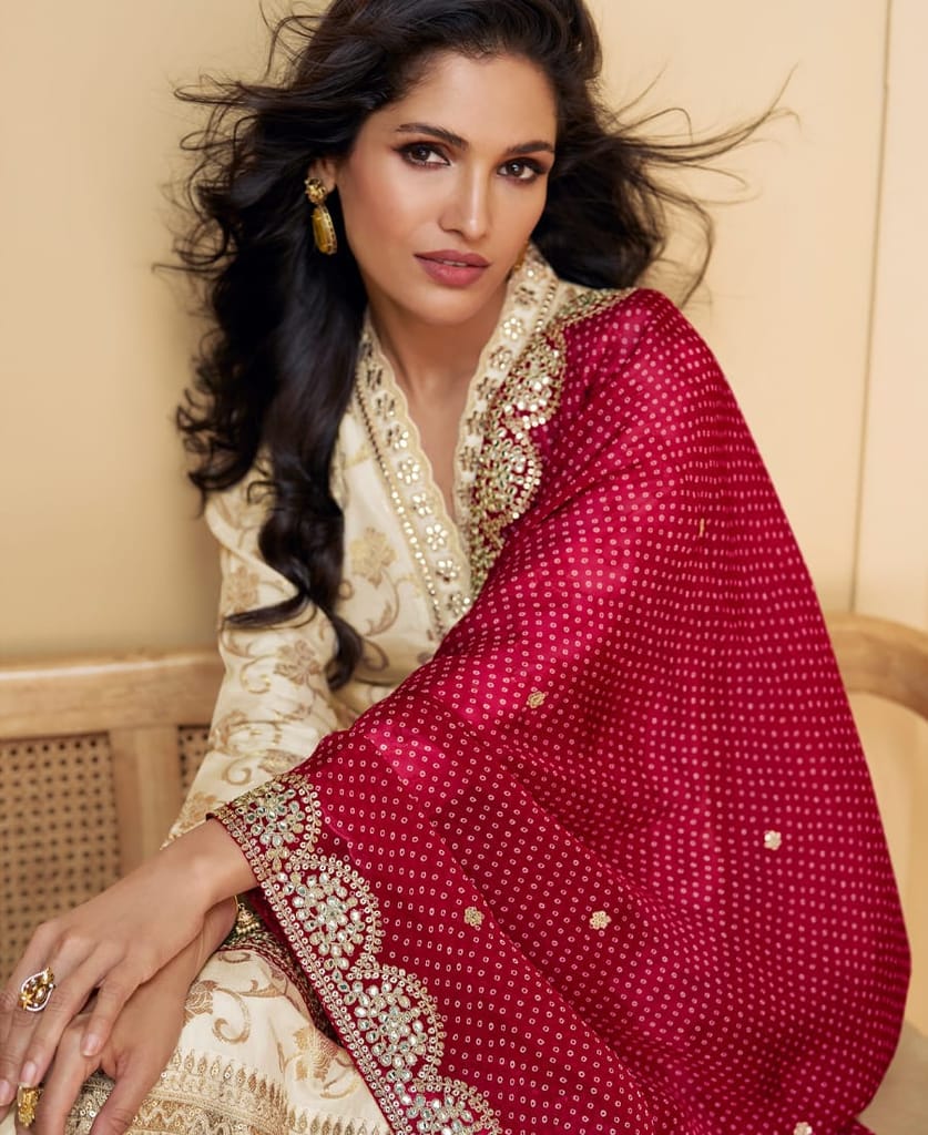 Trending Festival Wear Straight Suit For Women Off White