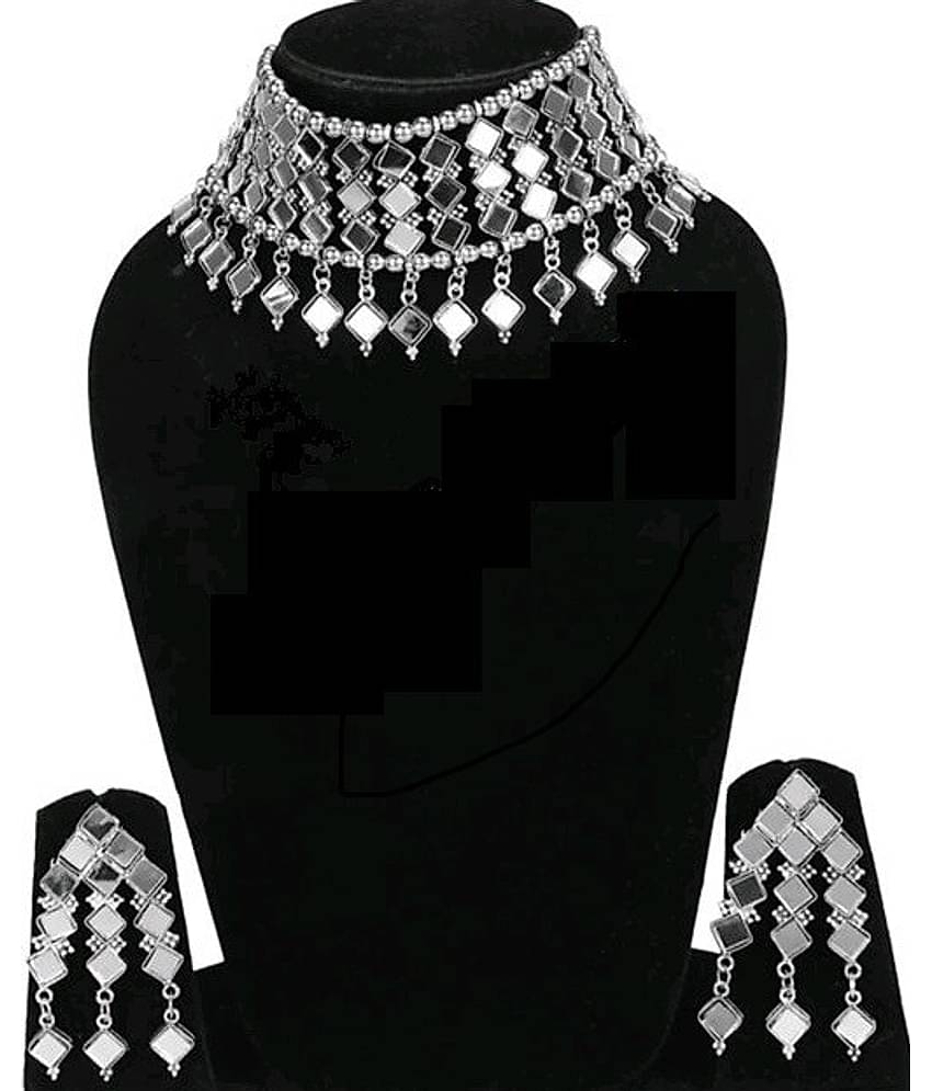 Samridhi DC Silver Alloy Necklace Set ( Pack of 1 )