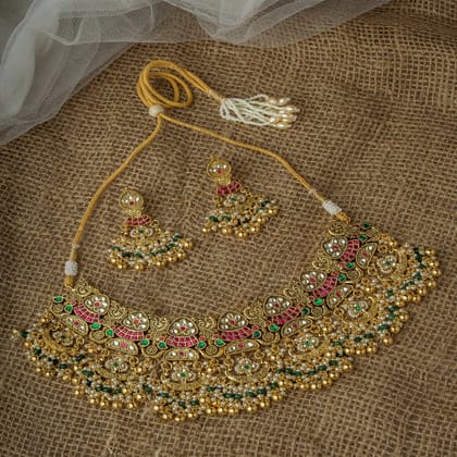 Vivinia By Vidhi Mehra Gold Plated Multicolored Womens Kundan, Polki Necklace Set with Pair of Earrings - VN1020