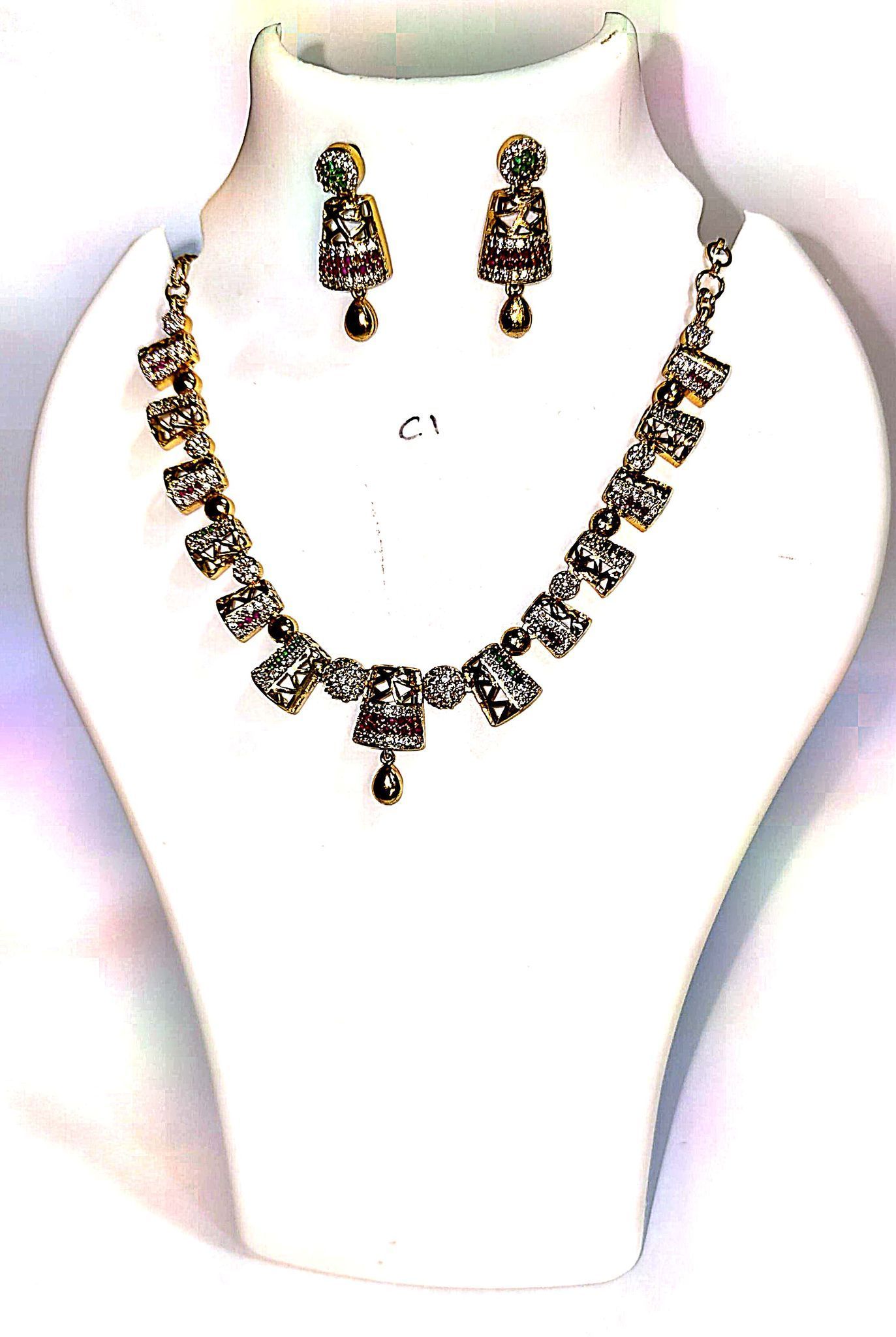 Gold-plated Kundan and Meenakari Necklace Set with Earrings