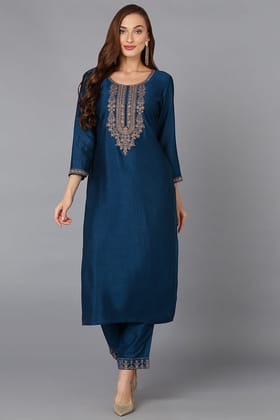 Silk Blend Firozi Embroidered Kurta With Pant VKSET1429