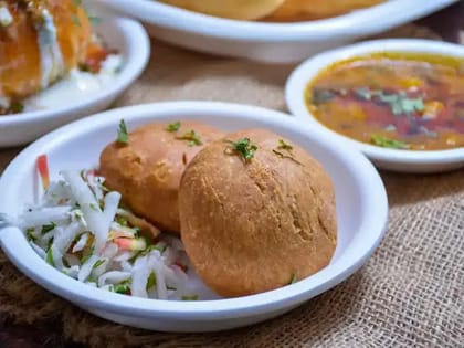 Kachori Sabzi (2pcs.)