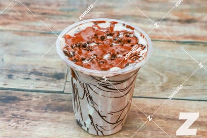 Mint oreo crumble shake