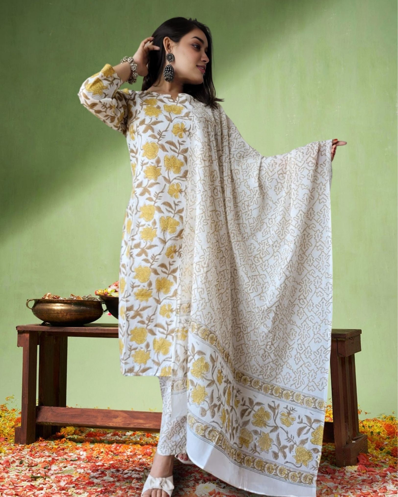Mehek Cotton Suit Set Refined White Handblock Print-36 (S)