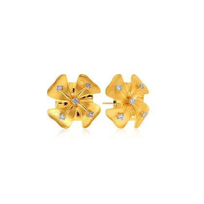 Senco Gold Aesthetic Daisy Allure Diamond Studs (2.9 gram / 0.16 Ct / HI-SI / 18K Yellow Gold)