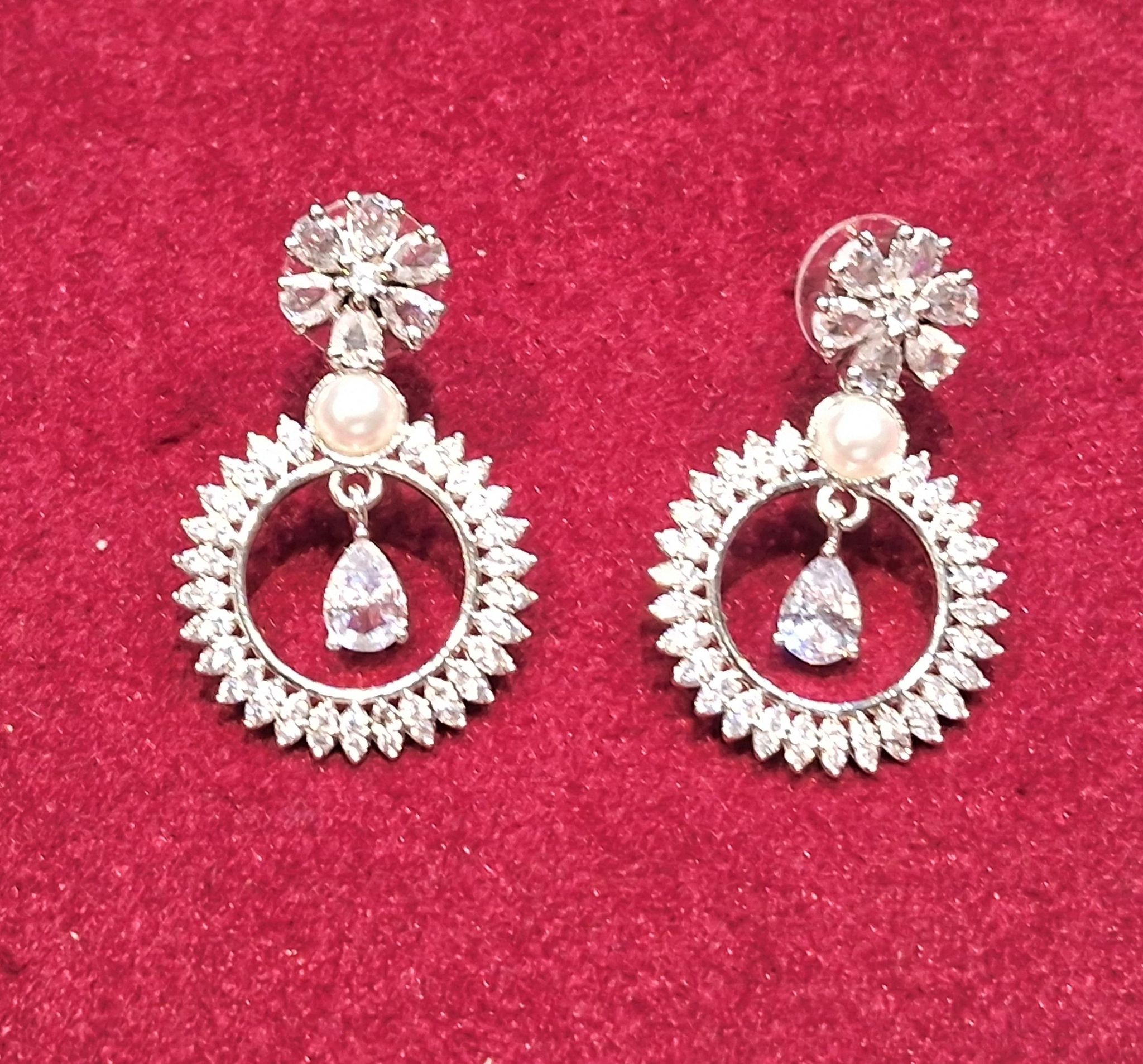 EARING AD