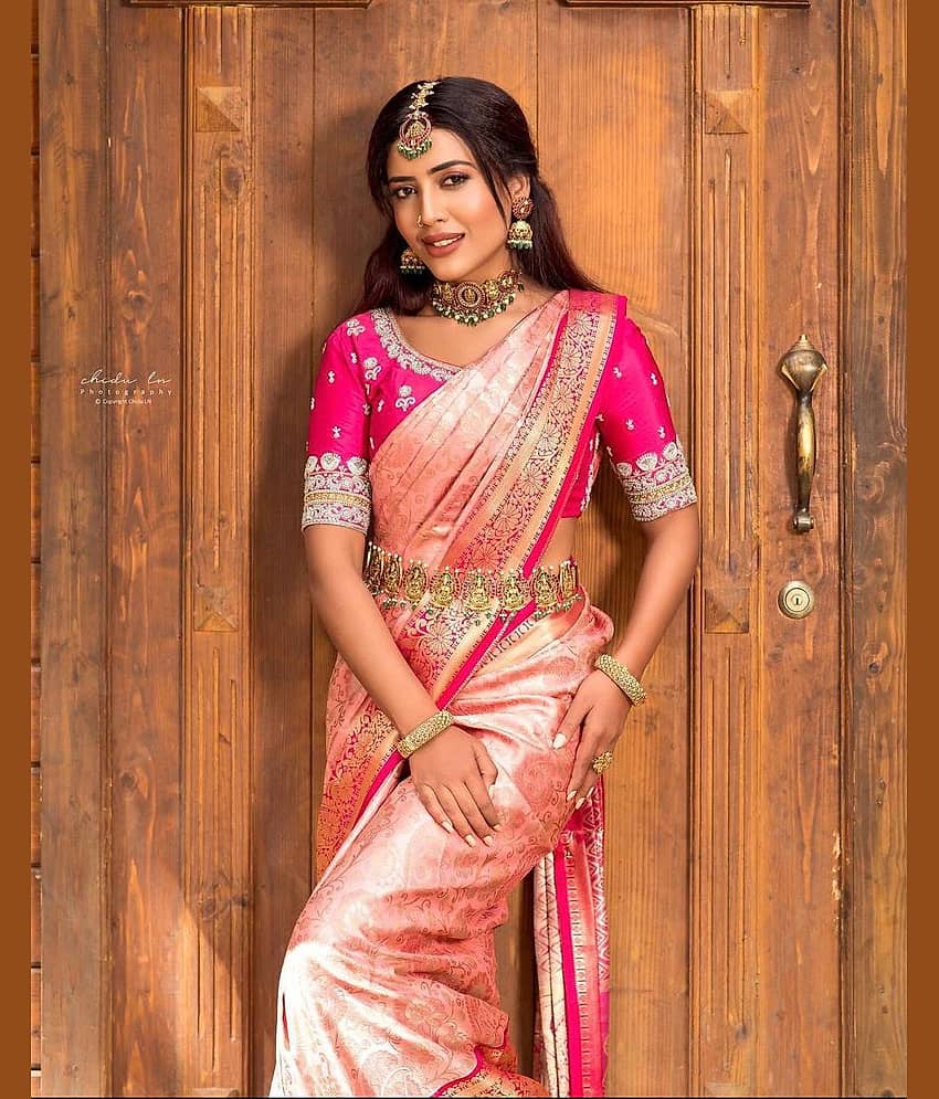 fab woven Art Silk Woven Design Kanjeevaram Sarees With Unstitched Blouse Piece ( Peach )