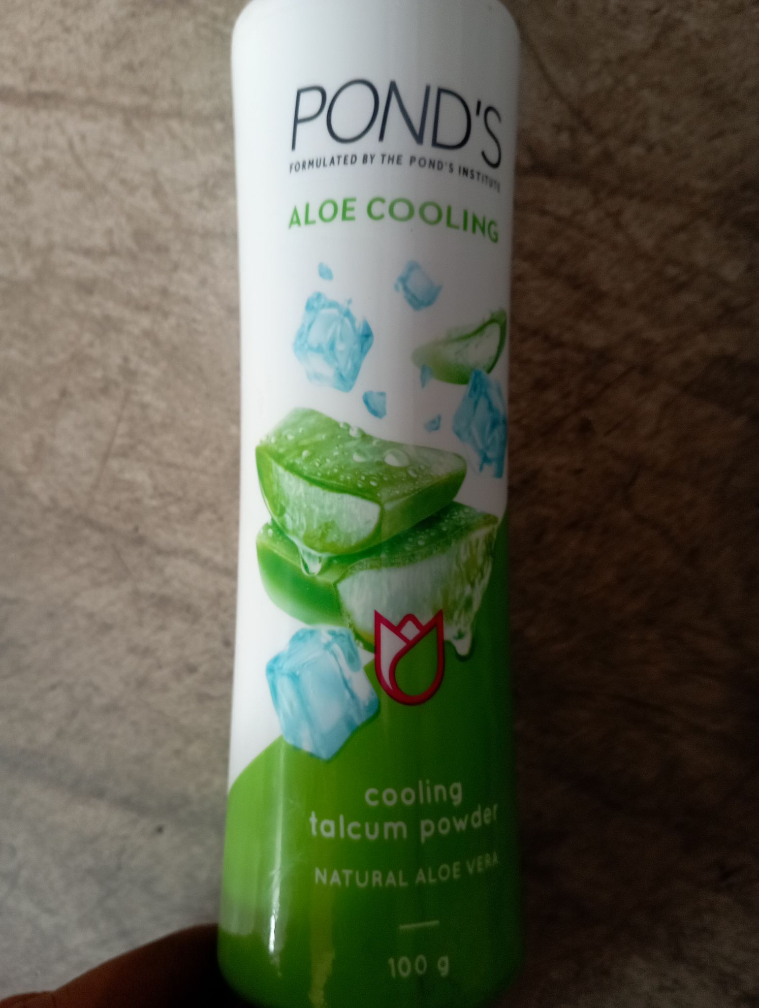 Ponds aloe cooling cooling talcum powder