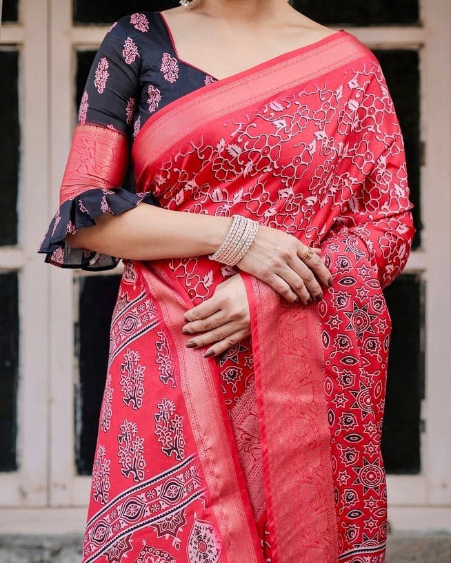 Fiery Red Tussar Silk Saree with Ornamental Motifs and Detailed Zari Pallu-Regular