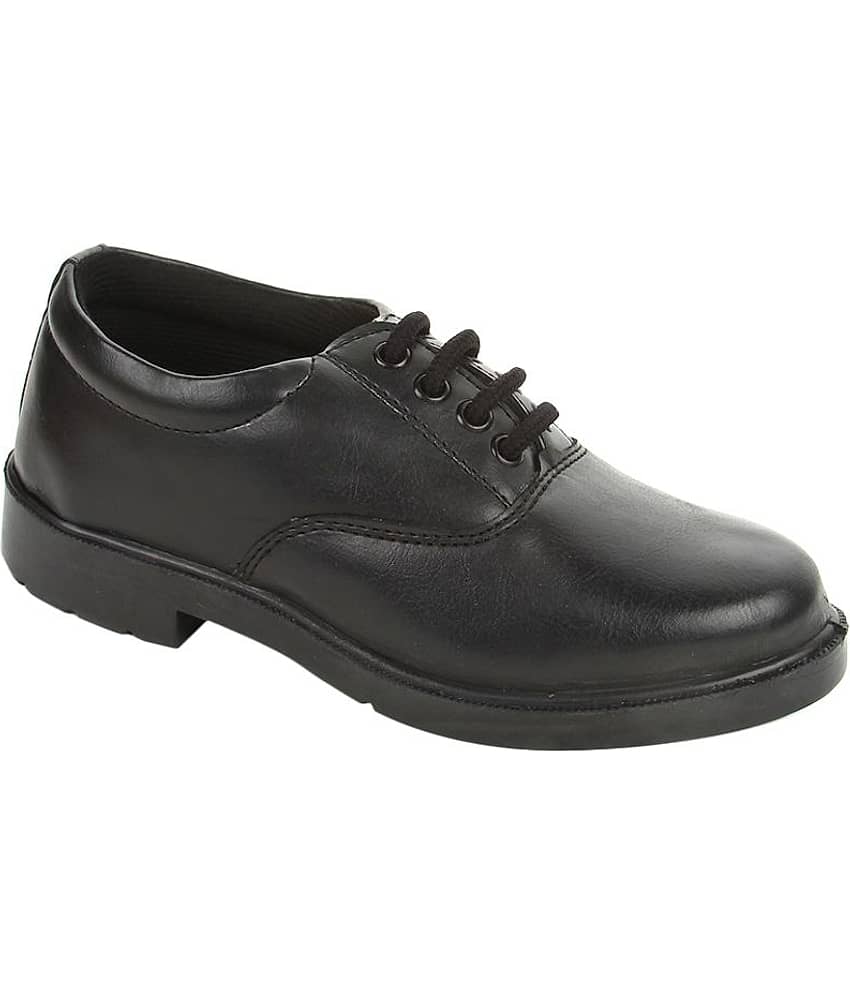 Liberty Black Men's Formal Shoes
