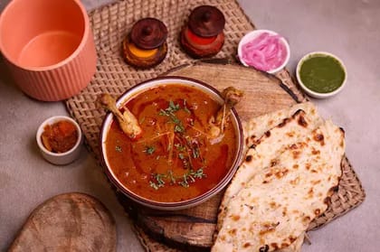 Chicken Curry With Butter Tandoori Roti / Butter Naan