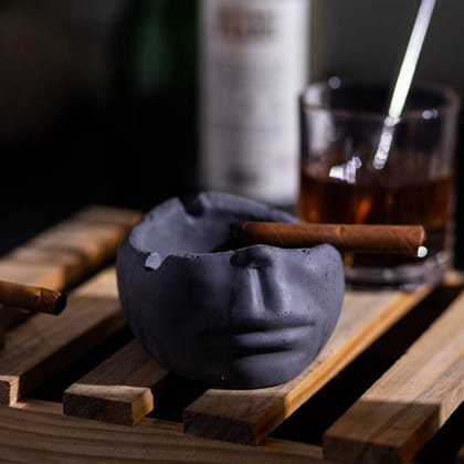 Volto Dark Fancy Ashtray