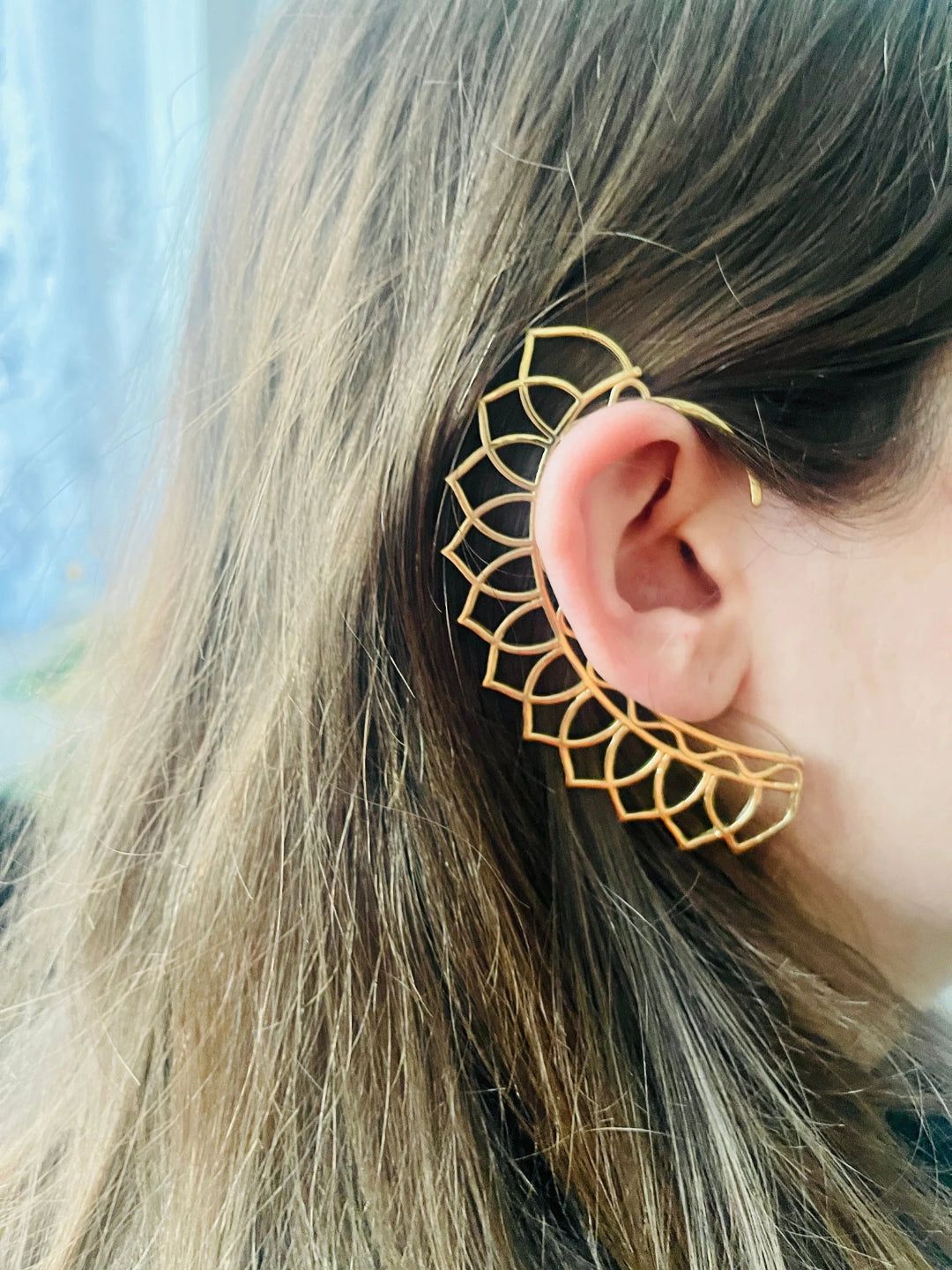 NVR Women Ethnic Gold Plated Brass Leaf Style Ear Cuff-Onesize / Gold / Brass