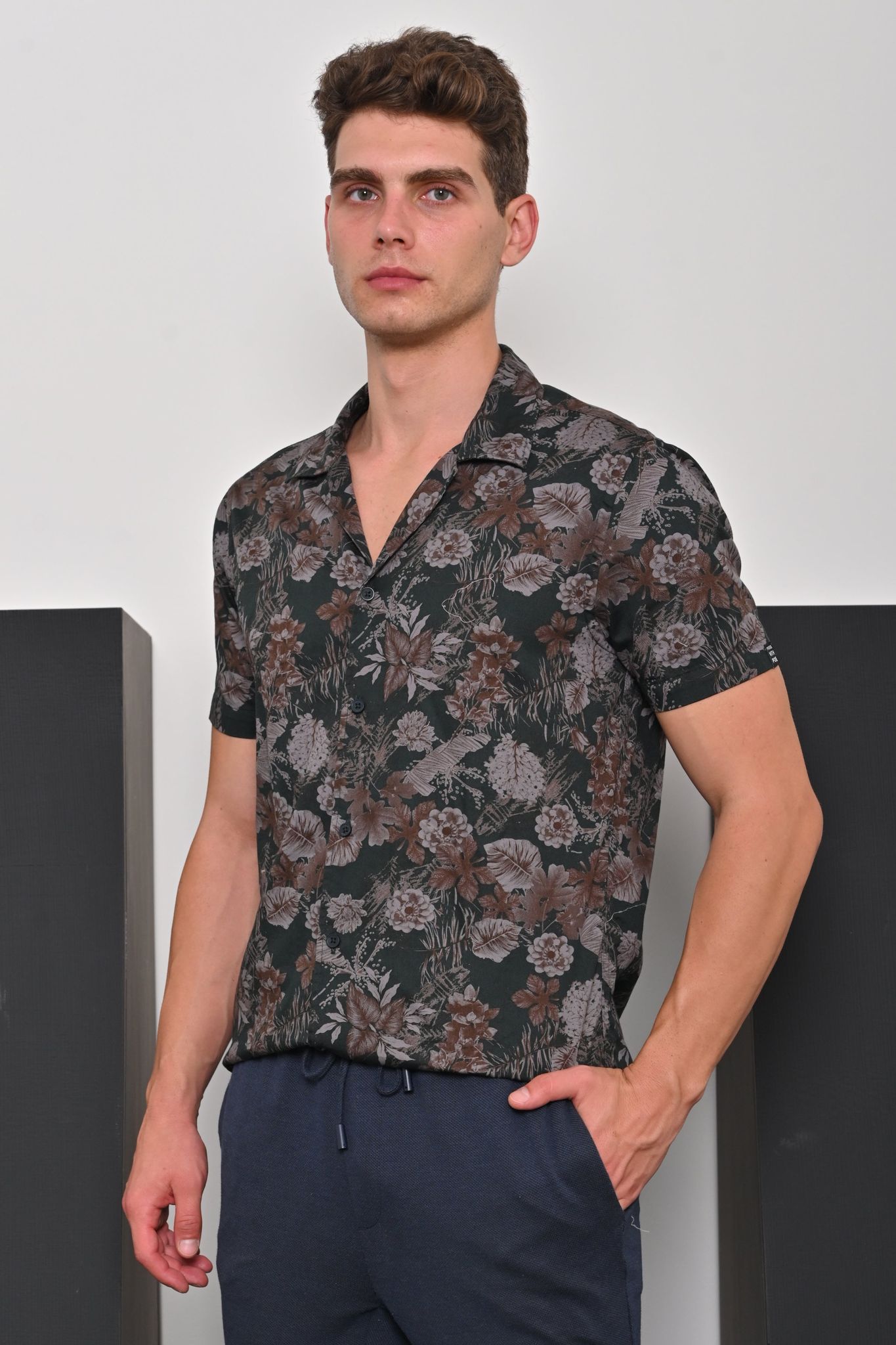 Landra - Cotton Floral Printed Shirt - Green-L-42 / GREEN