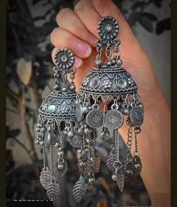 Samridhi DC Silver Jhumki Earrings ( Pack of 1 )