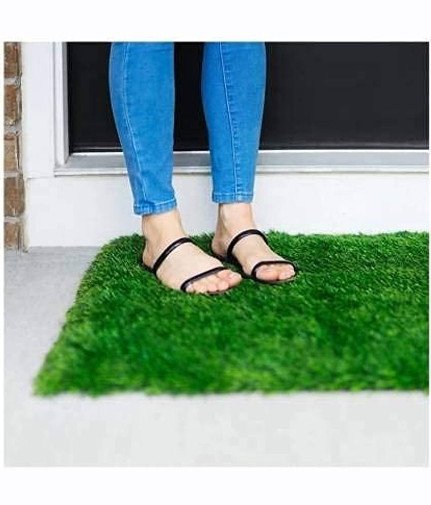 Revexo - Anti-skid Plastic Door Mat ( 40 X 60 cm ) Single - Green
