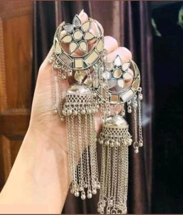 Samridhi DC Silver Drop Earrings ( Pack of 1 )