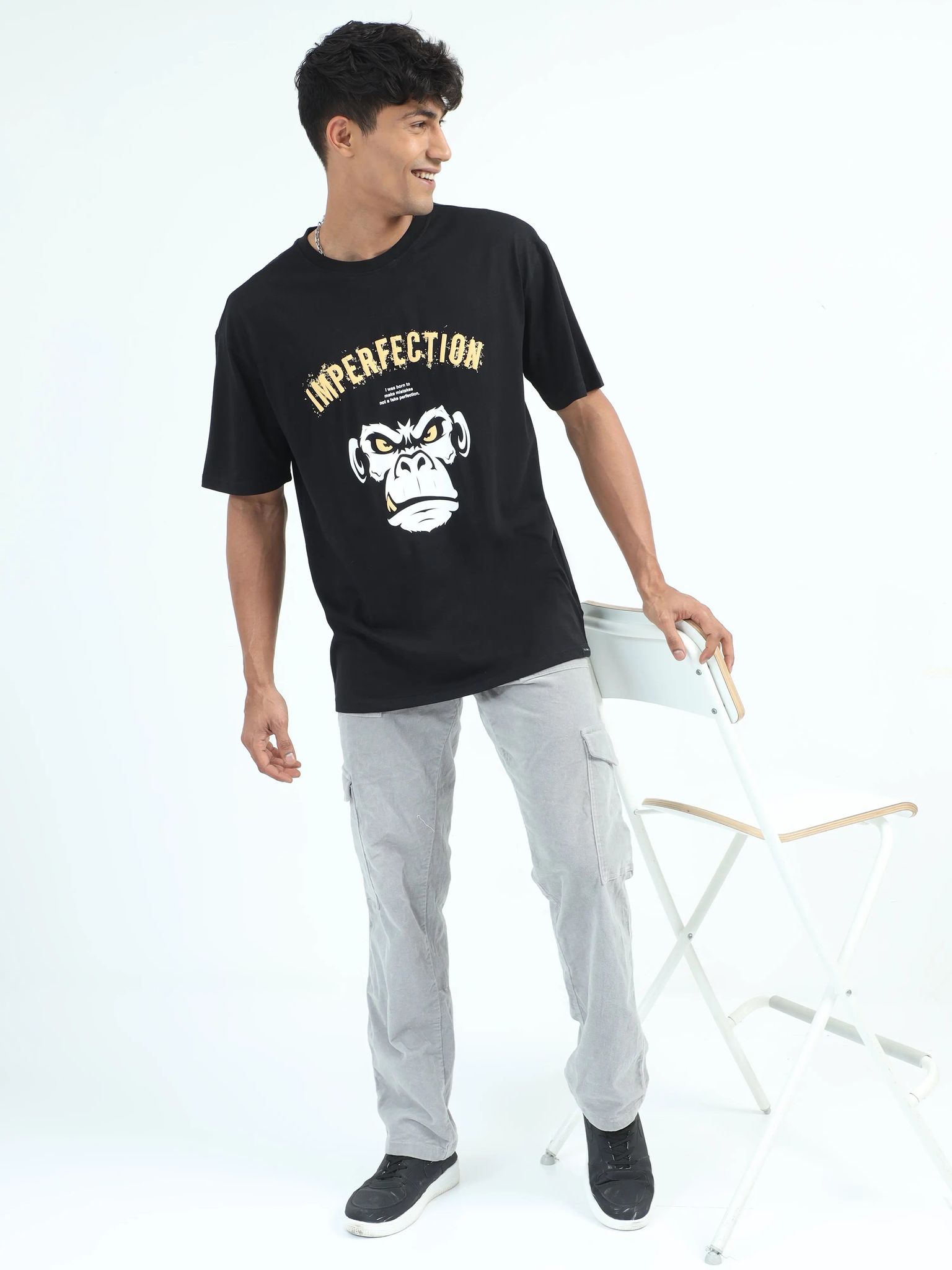 Men IMPERFECTION Oversized T-Shirt-S / Black