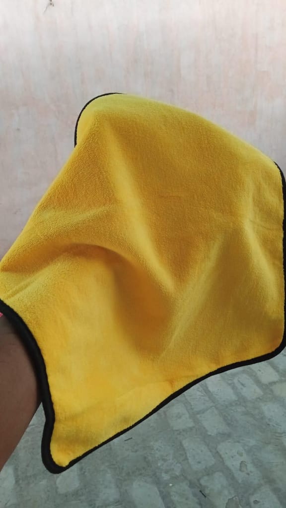 Premium Microfiber Car Detailing Towel - Dual-Sided & Super Absorbent