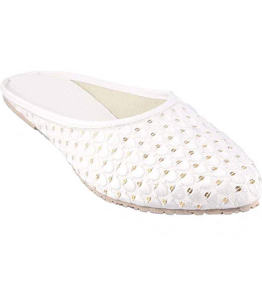 Apratim - White Women's Mules