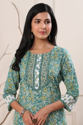 Maheen Afsara Jaal Stright Mul Mul Kurta-S / Green / Green