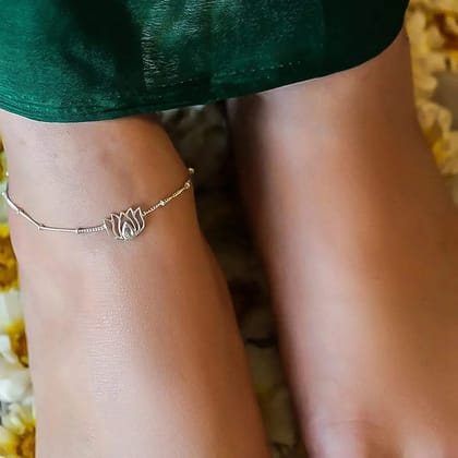Single Lotus 92.5 Sterling Silver Anklet