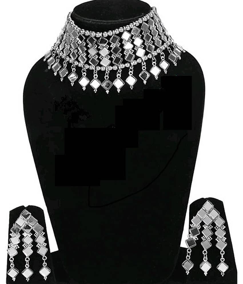 Samridhi DC Silver Alloy Necklace Set ( Pack of 1 )