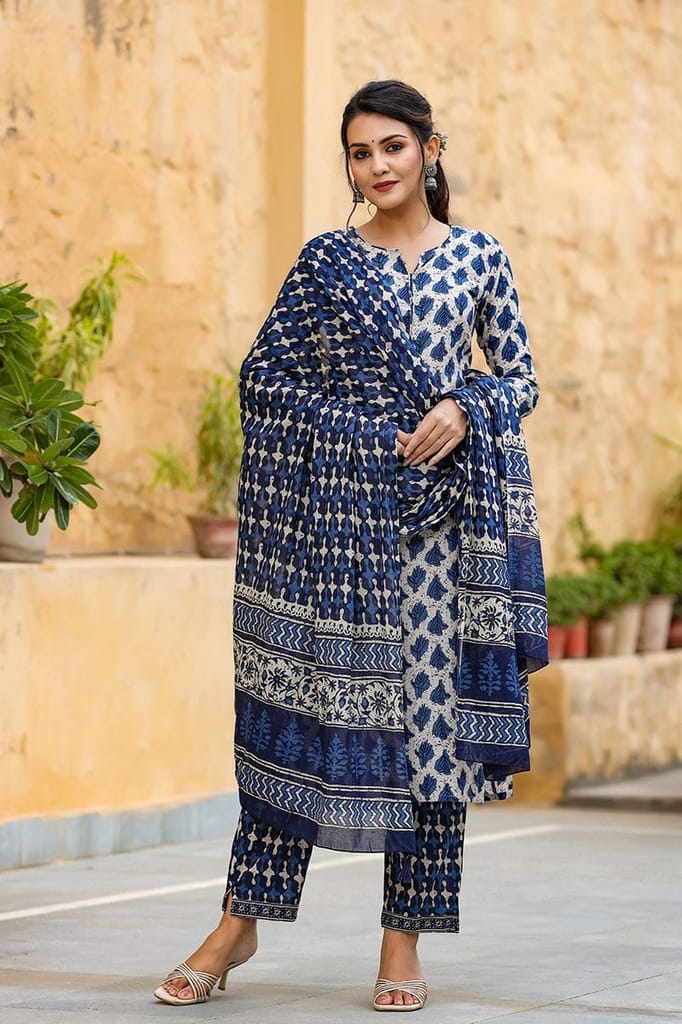 Off White Cotton Blend Ethnic Motifs Printed Suit Set VKSKD1099 - Kurtas & Kurta Sets | Buy online on ZillyBuy
