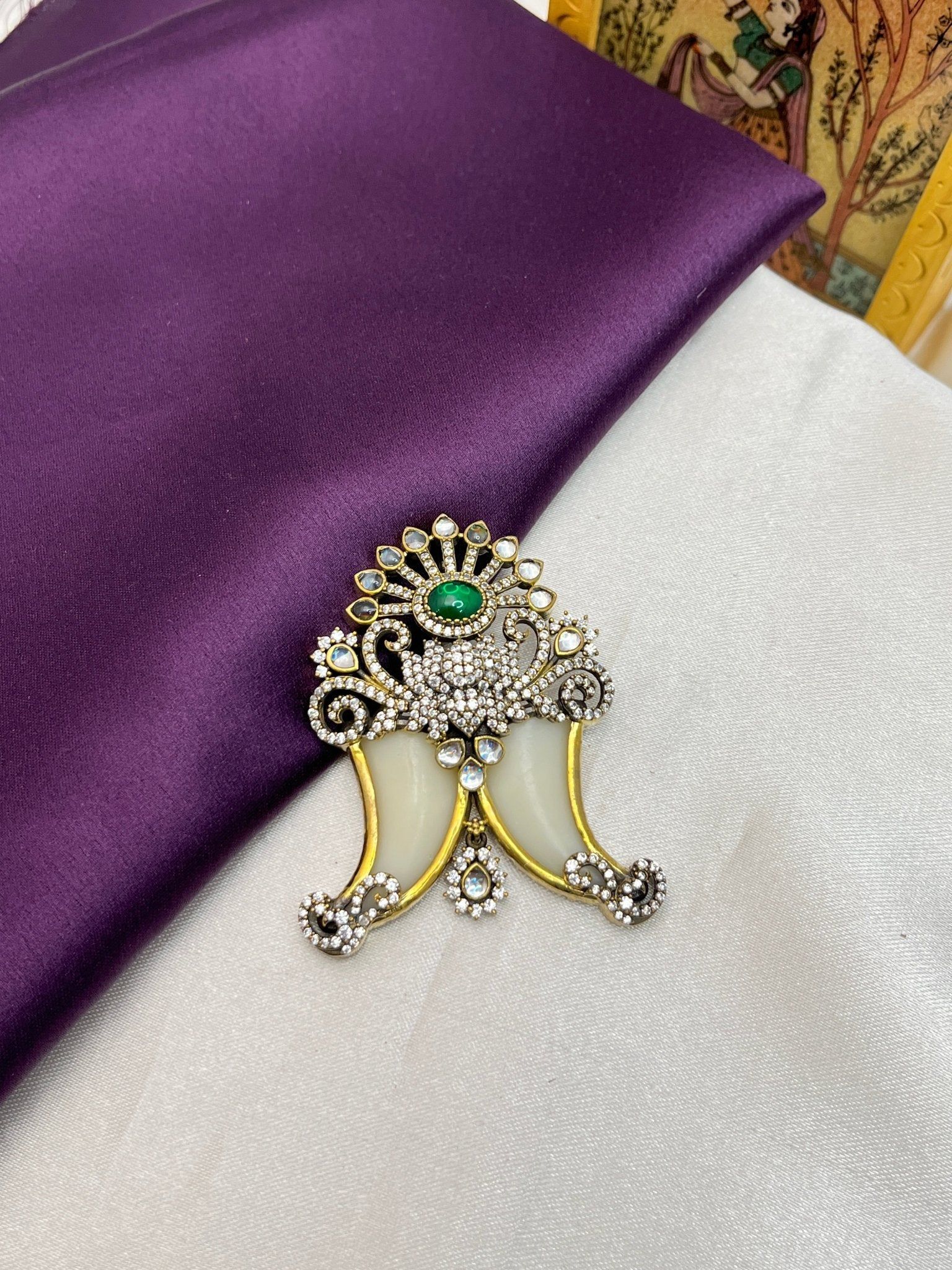 Victorian Tiger Pendant 01