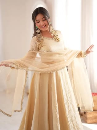 Beautifull Anakali Gown Duppta Outfits Beautifull Anakali Gown Duppta Outfits
